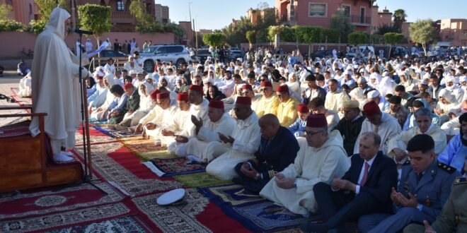 صلاة عيد الفطر بزاكورة: أجواء إيمانية وخشوع في ساحة دار الثقافة بحضور رسمي وشعبي