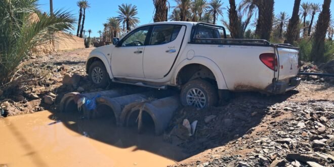 “قنوات مياه  بزاكورة: سوء التثبيت يحول المسالك الطرقية إلى فخاخ للمركبات”