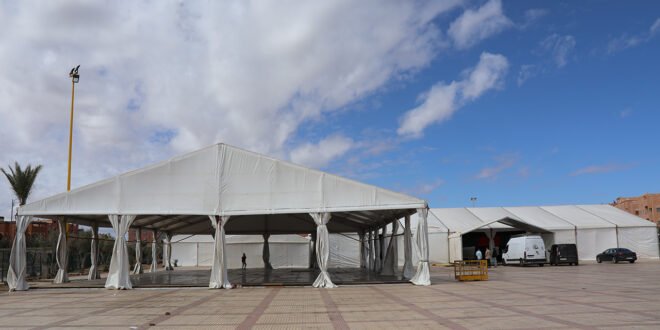 زاكورة تستعد.. كواليس تجهيز فضاء الملتقى الوطني الأول للواحات.