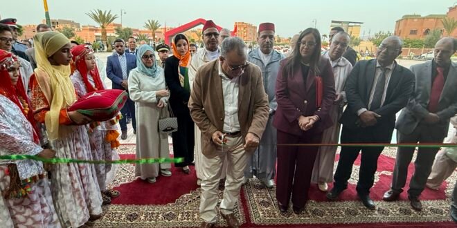 عامل إقليم زاكورة يفتتح فعاليات الدورة التاسعة للمعرض الجهوي للكتاب 2026