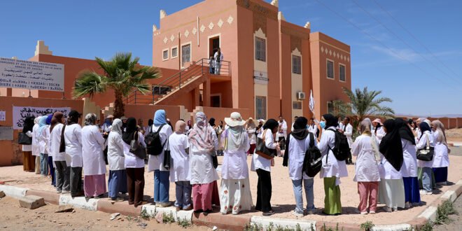 زاكورة: ممرضو المستقبل في وقفة غاضبة ضد “التهميش والإقصاء”